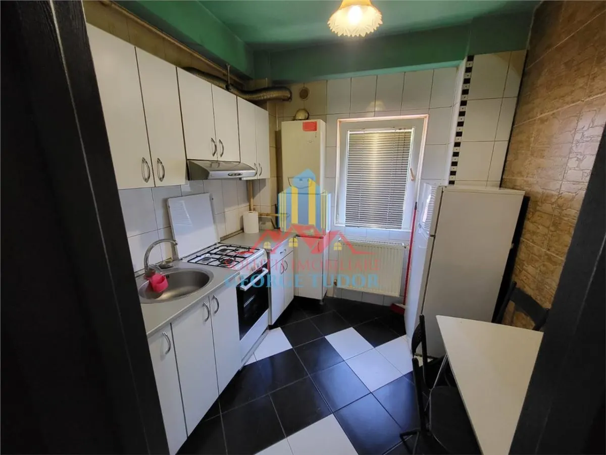Inchiriere 2 camere Wellness Militari Residence - foto 4