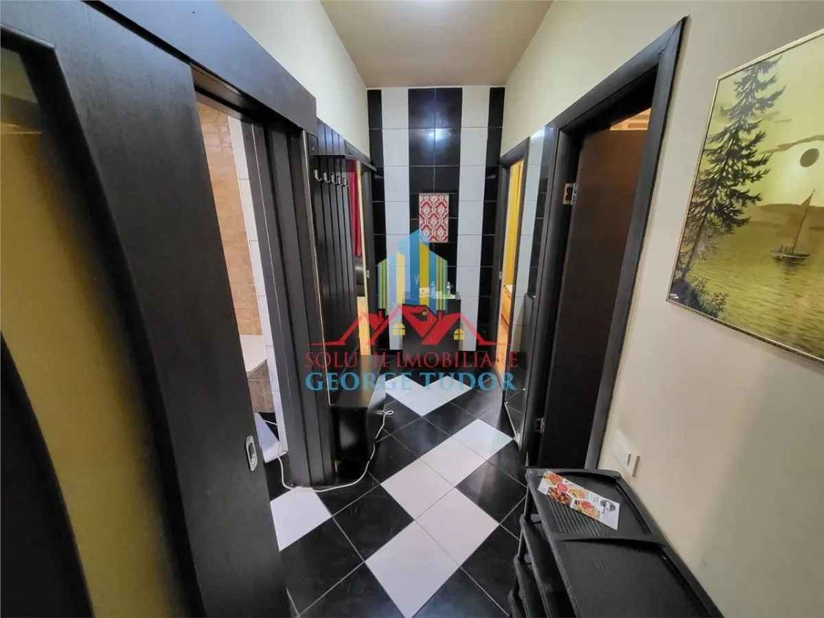 Inchiriere 2 camere Wellness Militari Residence - foto 6