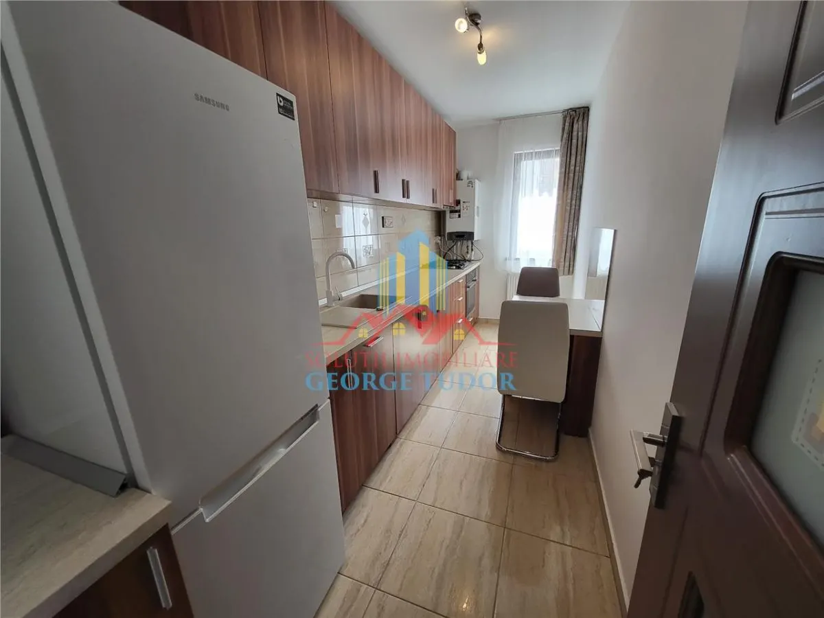Inchiriere 2 camere decomandat Rezervelor 79 Lidl - foto 9