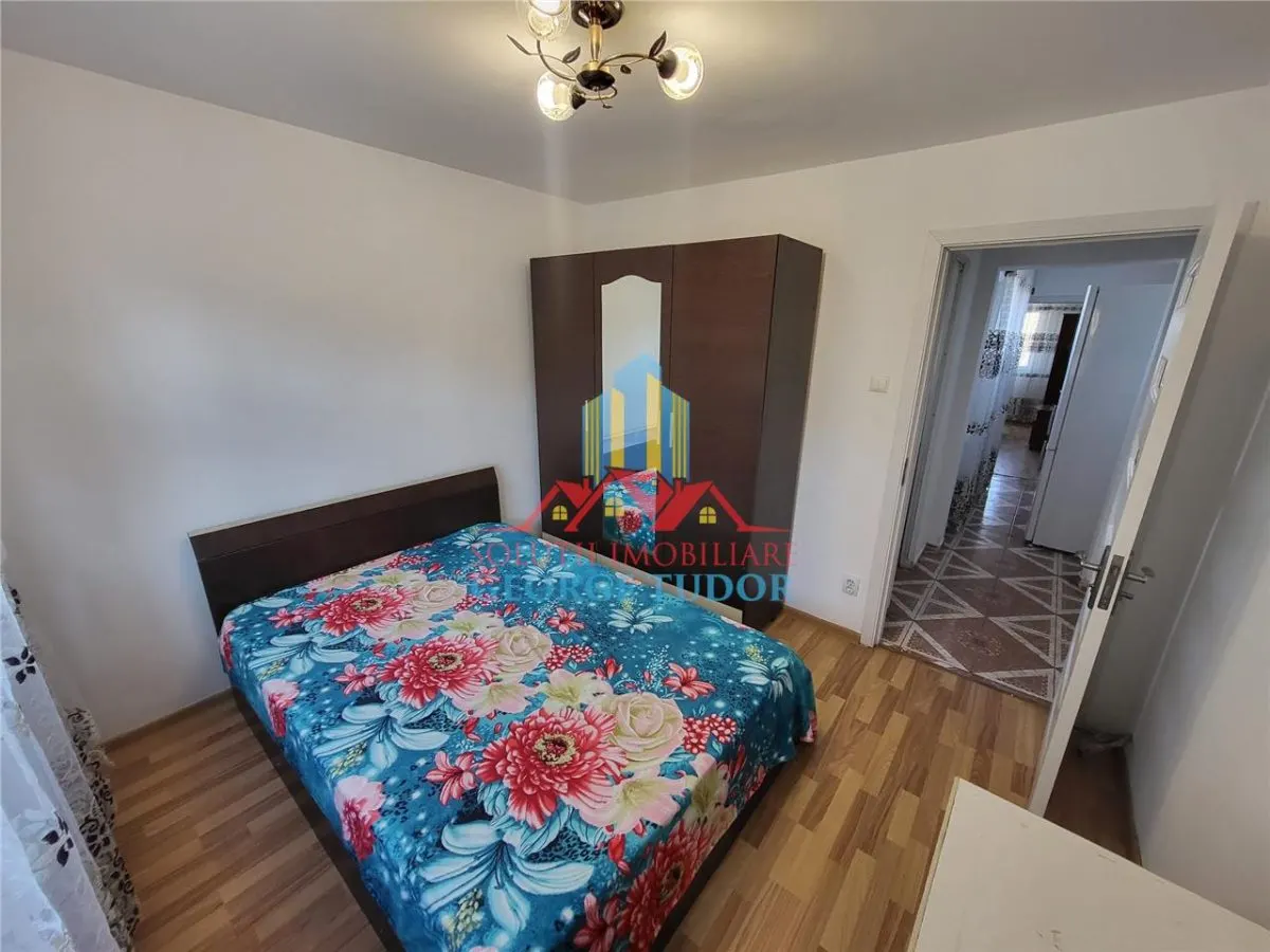 Inchiriere 2 camere Aleea Cetatuia nr 4 - foto 4