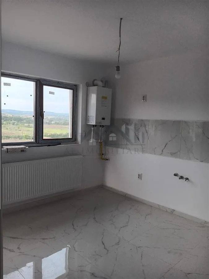 Barnova CASA PARTER su 101mp 4cam 2 bai 450mp teren toate utilitatile la gata - foto 2