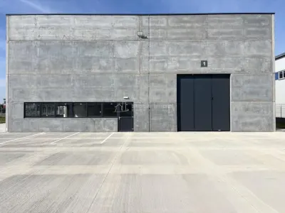 工业仓库出售 – 奥拉迪亚，邻近工业园一号 - Oradea