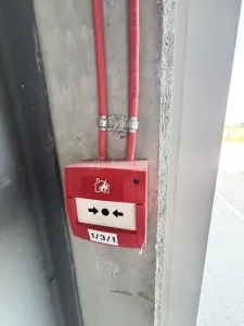 工业仓库出售 – 奥拉迪亚，邻近工业园一号 - foto 19