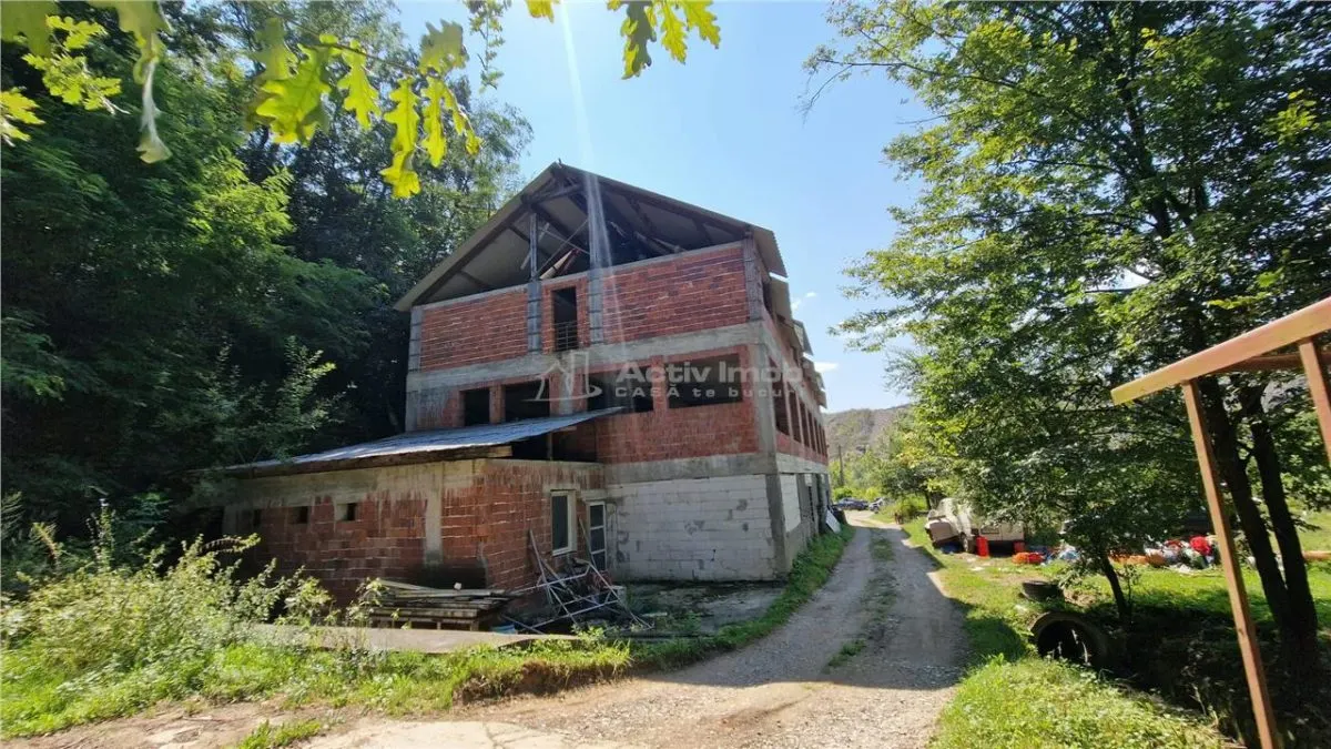 Resita: Propriété Industrielle/Commerciale Neuve, 1.262 m², 3,5 Hectares - foto 3