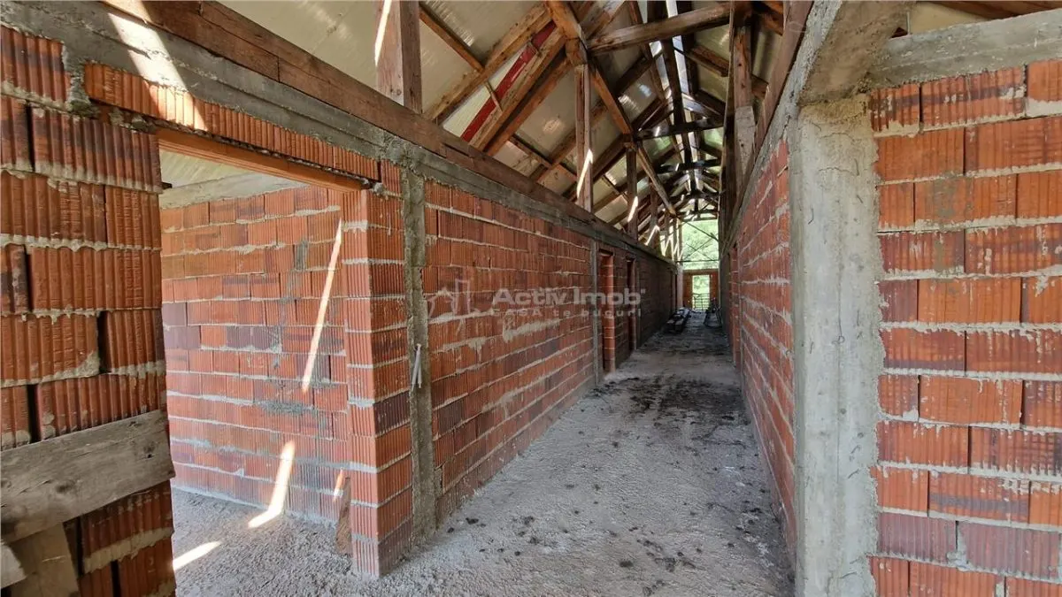 Resita: Propriété Industrielle/Commerciale Neuve, 1.262 m², 3,5 Hectares - foto 8