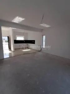 Villa Rahova-Alexandriei-Rostar desde €139,900 IVA incluido - Ático Semifinalizado - foto 4