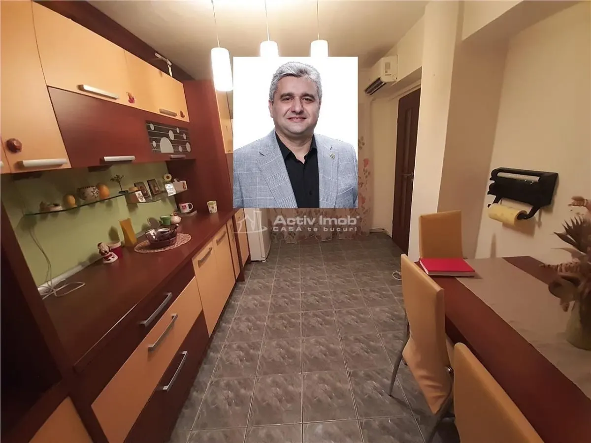 ريسيتا، عقار للإيجار، شقة 3 غرف، مفروشة وكاملة التجهيزات، المركز - foto 1