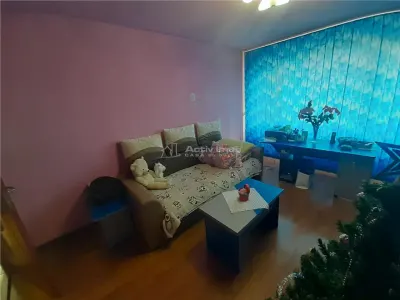 Resita, 2 Cam. Dec. Mobilat+Utilat, Parter, Micro 2 - foto 11