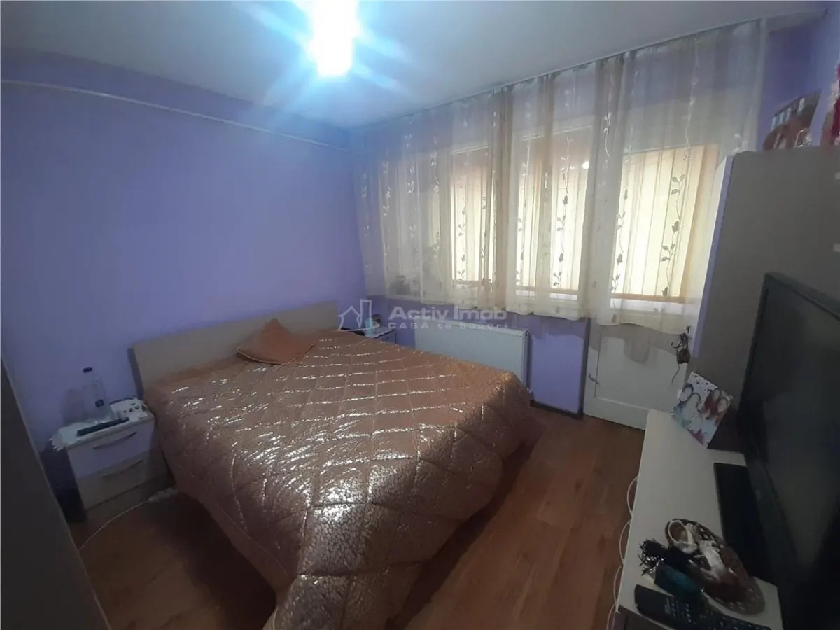 Resita, 2 Cam. Dec. Mobilat+Utilat, Parter, Micro 2 - foto 3