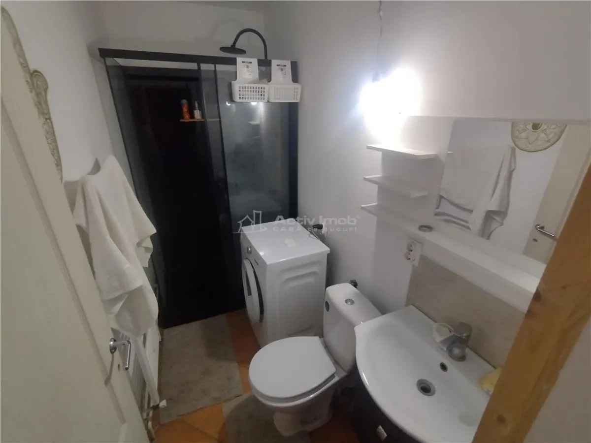 Apartment with 2 bedrooms for sale 42 sqm in Oravita, Vest area - foto 12