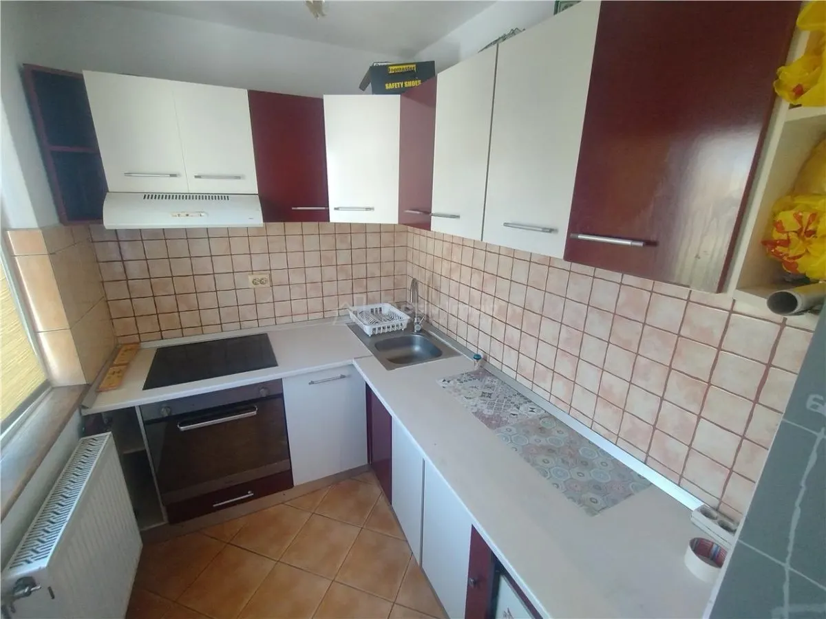 Apartment with 2 bedrooms for sale 42 sqm in Oravita, Vest area - foto 9