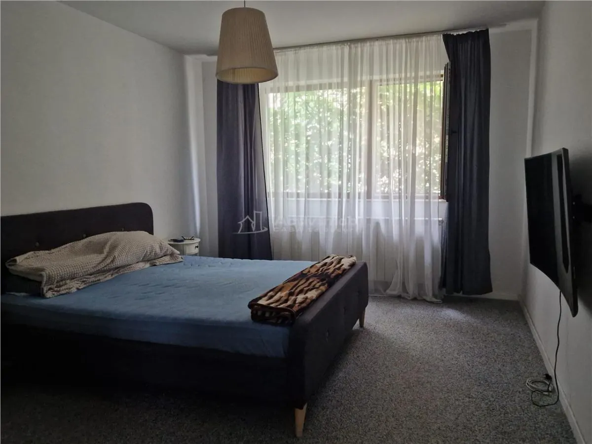 Elegant P+1+2 House, Multi-Use Potential – Amaradia Zone - foto 9