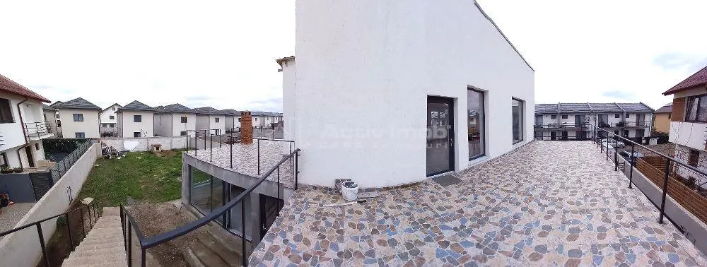 Villa Bragadiru con Terreno de 561 m², Local Comercial en Planta Baja – €199.500 - foto 1
