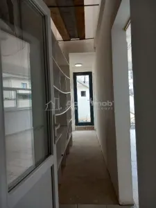 Villa Bragadiru con Terreno de 561 m², Local Comercial en Planta Baja – €199.500 - foto 12