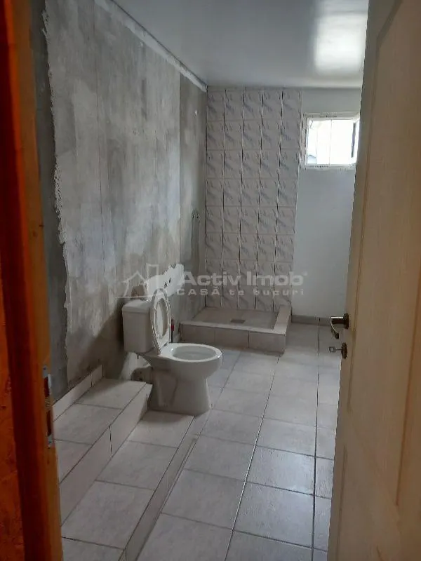 Villa Bragadiru con Terreno de 561 m², Local Comercial en Planta Baja – €199.500 - foto 14