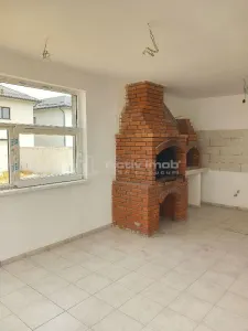 Villa Bragadiru con Terreno de 561 m², Local Comercial en Planta Baja – €199.500 - foto 15
