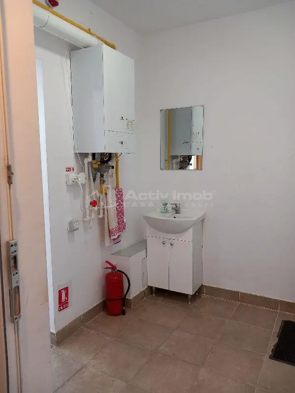 Villa Bragadiru con Terreno de 561 m², Local Comercial en Planta Baja – €199.500 - foto 10