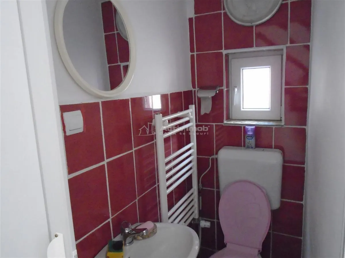 Resita Casa 7 Incaperi Parter si Etaj, Zero investitii - foto 13