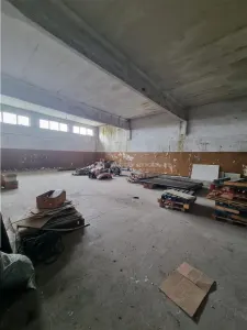 生产厂房、工业空间及办公室，亚历山大 - foto 8
