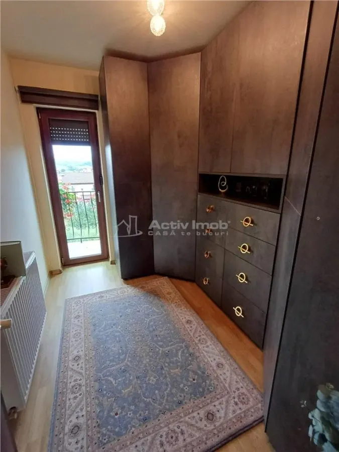 Casa de lux de vanzare in Sura Mare - foto 8