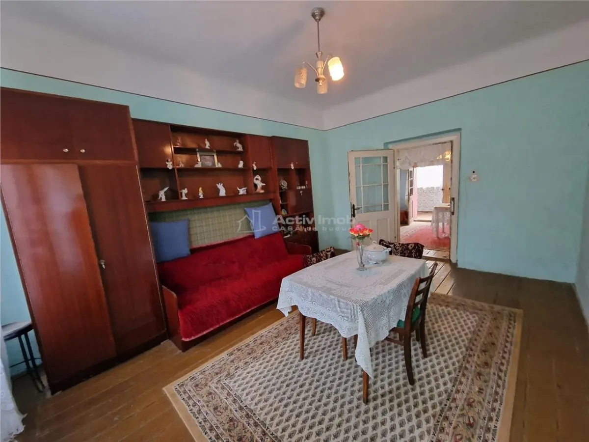 Resita Casa 10 Camere Zona Muncitoresc - foto 4