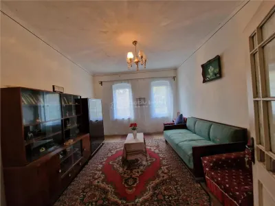 Resita Casa 10 Camere Zona Muncitoresc - foto 7