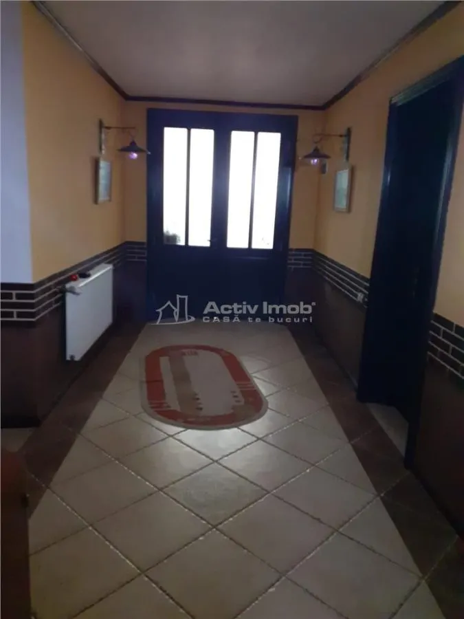 Elegant Boyar-Style Townhouse Comprising 7 Apartments - foto 1