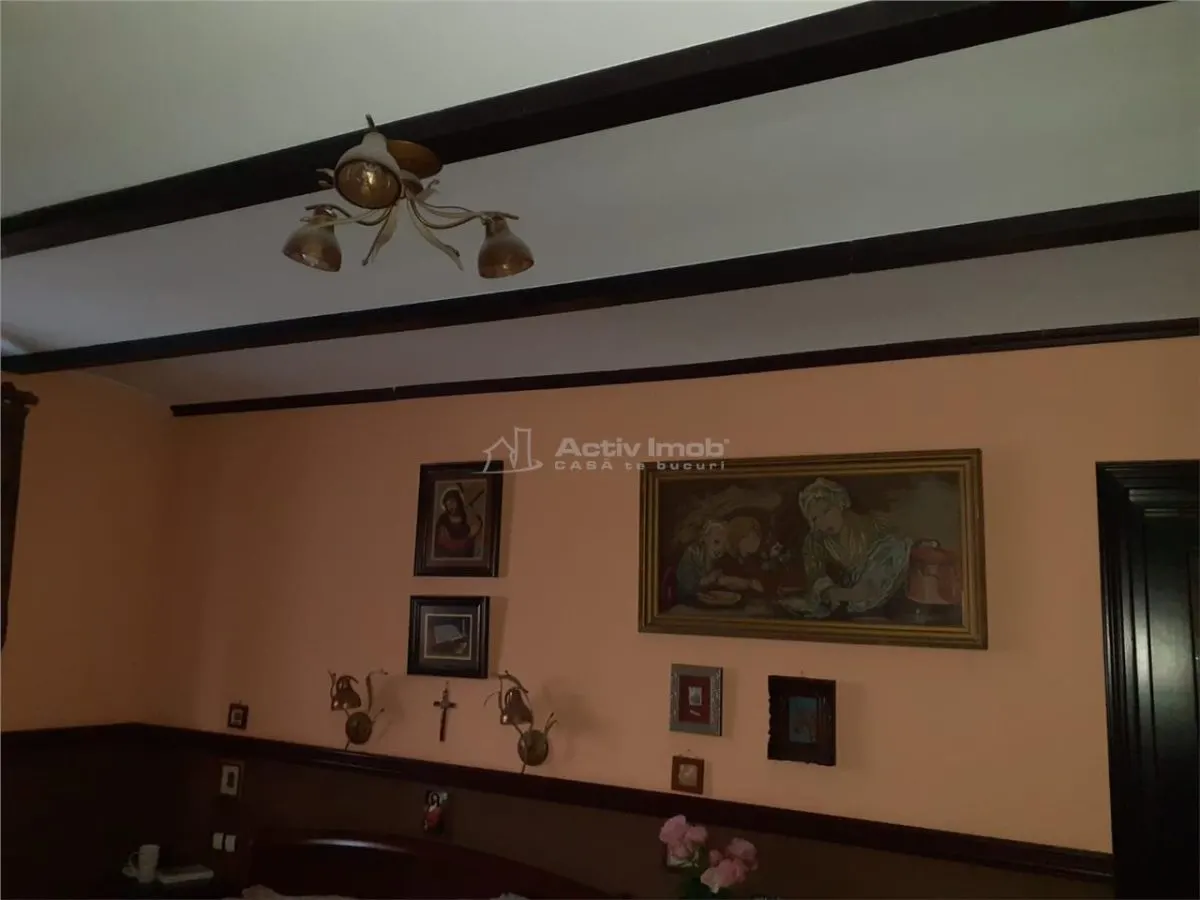 Elegant Boyar-Style Townhouse Comprising 7 Apartments - foto 3