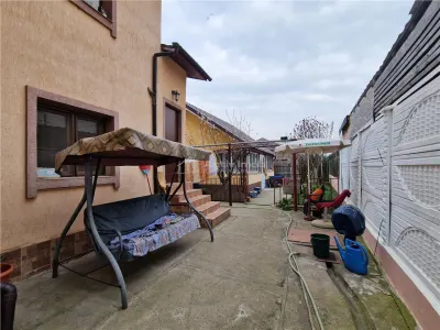 Two-storey House and Ground Floor Dwelling, 535 sqm Plot - Bariera Valcii - Craiova