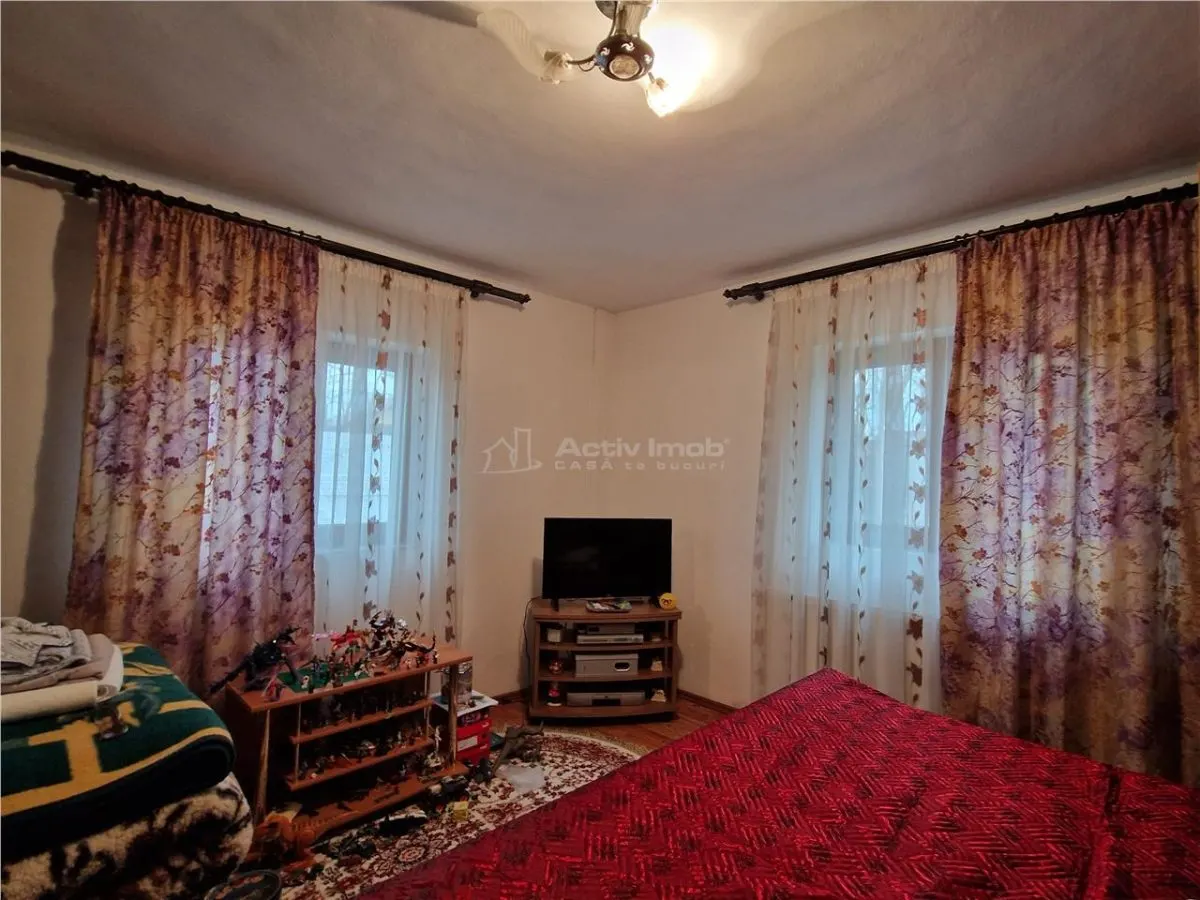 Two-storey House and Ground Floor Dwelling, 535 sqm Plot - Bariera Valcii - foto 2