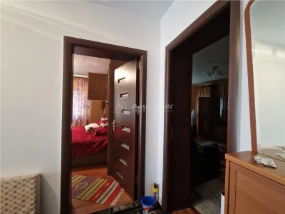 Two-storey House and Ground Floor Dwelling, 535 sqm Plot - Bariera Valcii - foto 5