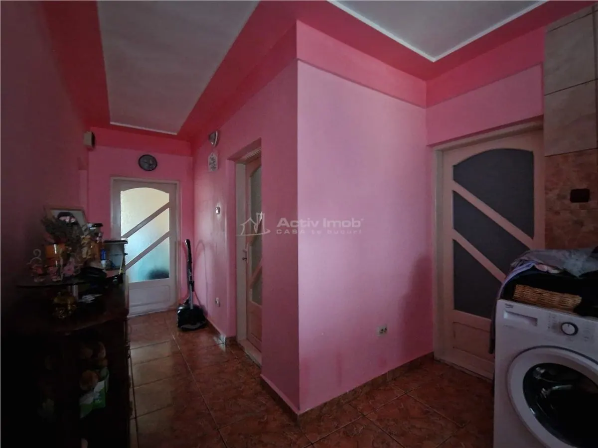 Two-storey House and Ground Floor Dwelling, 535 sqm Plot - Bariera Valcii - foto 7