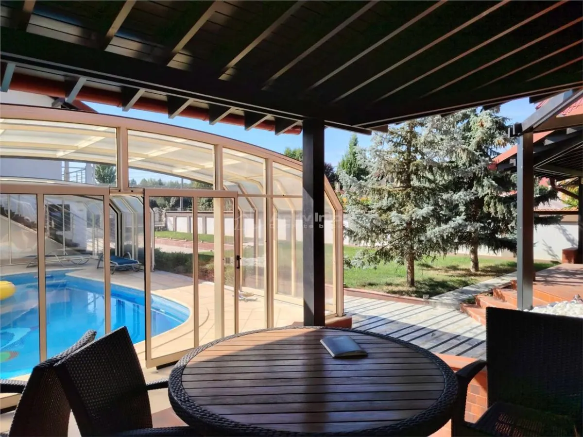 Vila de lux, cu piscina, in Mica Roma, la 5 km de Ploiesti - foto 3