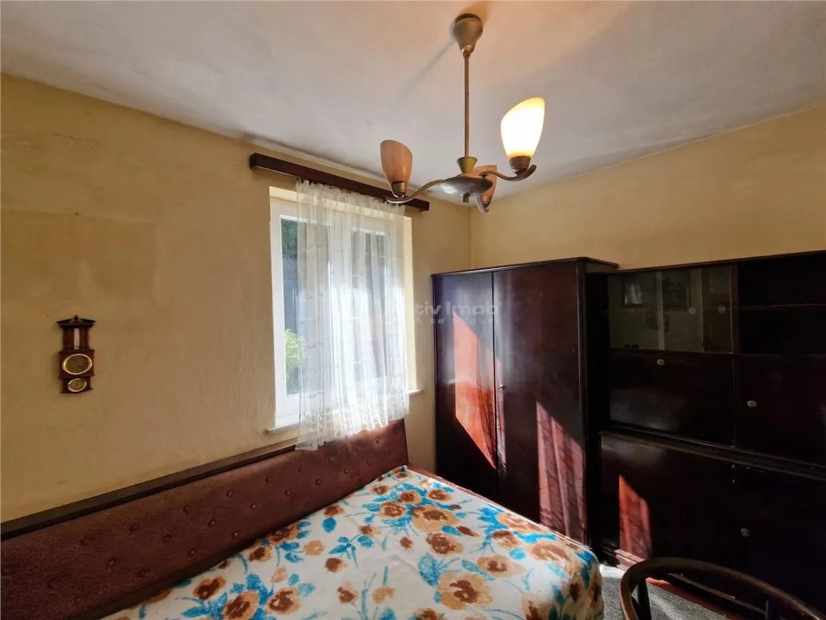 Resita Casa 5 Cam D-P-Etj.1 si Curte - foto 3