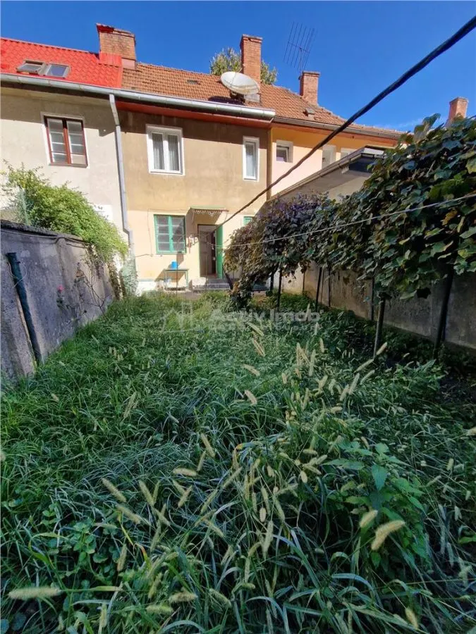 Resita Casa 5 Cam D-P-Etj.1 si Curte - foto 8