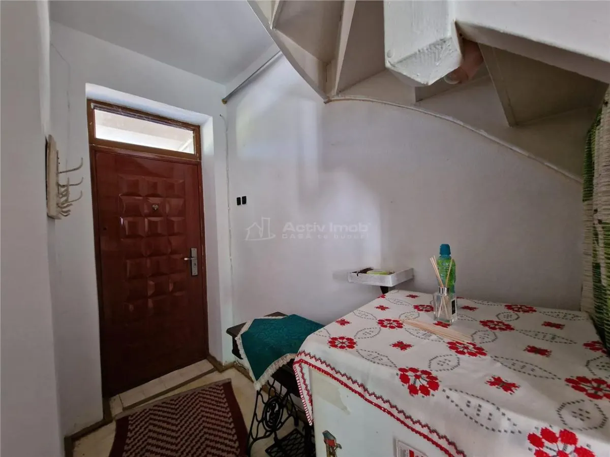 Resita Casa 5 Cam D-P-Etj.1 si Curte - foto 9