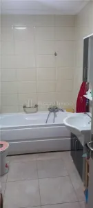 Apartamento de Dos Dormitorios en Venta, Bloque Romarta, Targoviste - foto 4