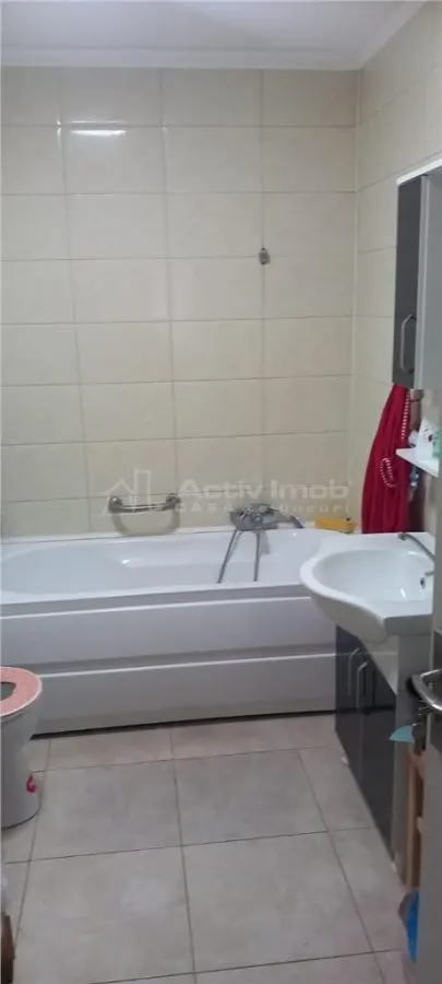 Apartamento de Dos Dormitorios en Venta, Bloque Romarta, Targoviste - foto 4