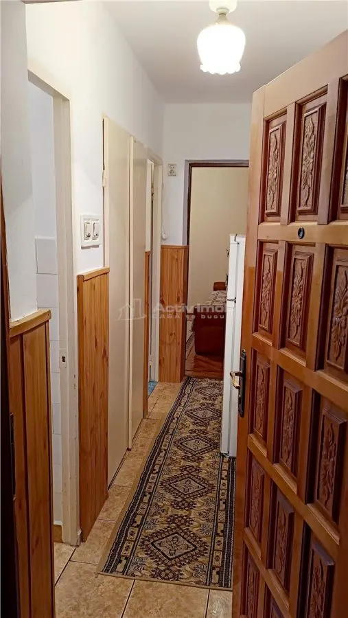 Moldova Noua, Apartament 2 Cam. Semidecomandat - foto 1