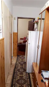 Moldova Noua, Apartament 2 Cam. Semidecomandat - foto 2