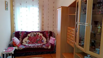 Moldova Noua, Apartament 2 Cam. Semidecomandat - foto 12