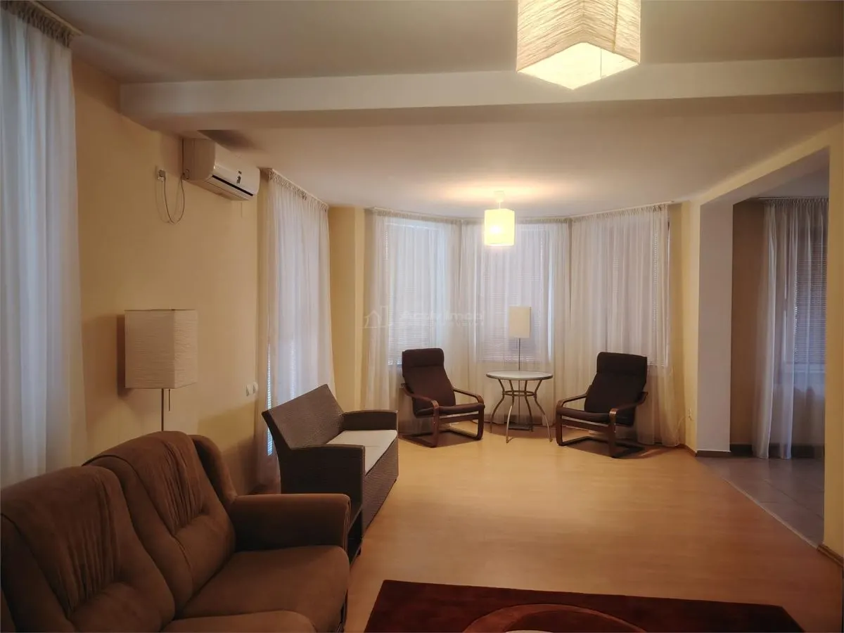 Casa situata in cartierul rezidential Irish Town, se vinde mobilata si utilata modern - foto 2