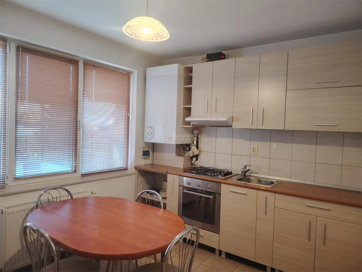 Casa situata in cartierul rezidential Irish Town, se vinde mobilata si utilata modern - foto 7