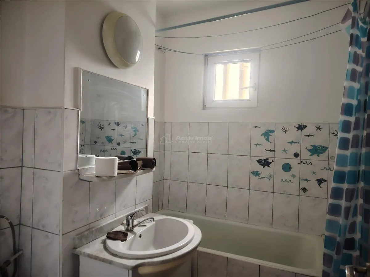 Apartament cu 3 camere, mobilat, centrala termica, zona nord - foto 6