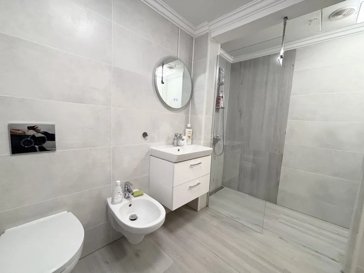 Apartament central - 90 mp util - curte linistita - foto 10
