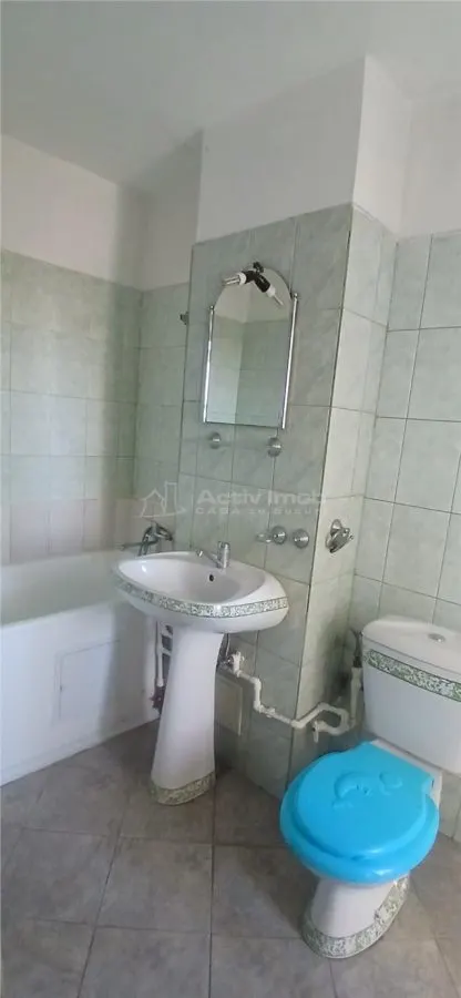 Apartamento de 3 Dormitorios en Venta, Bulevardul Unirii, Micro 6 - foto 4