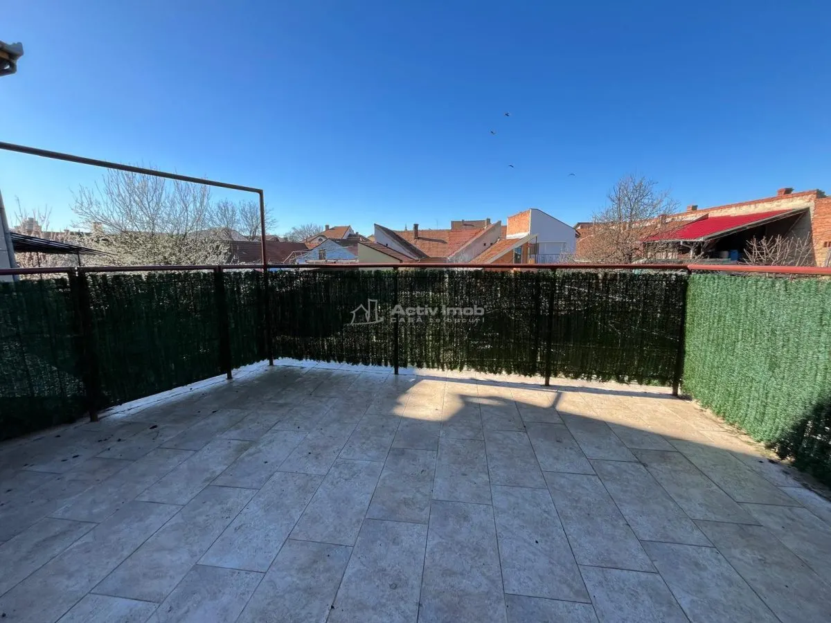 Lugoj, Vila P+2E+M , 656 Mp., Construiti, Posibilitate De Investitie, Zona 0 - foto 11