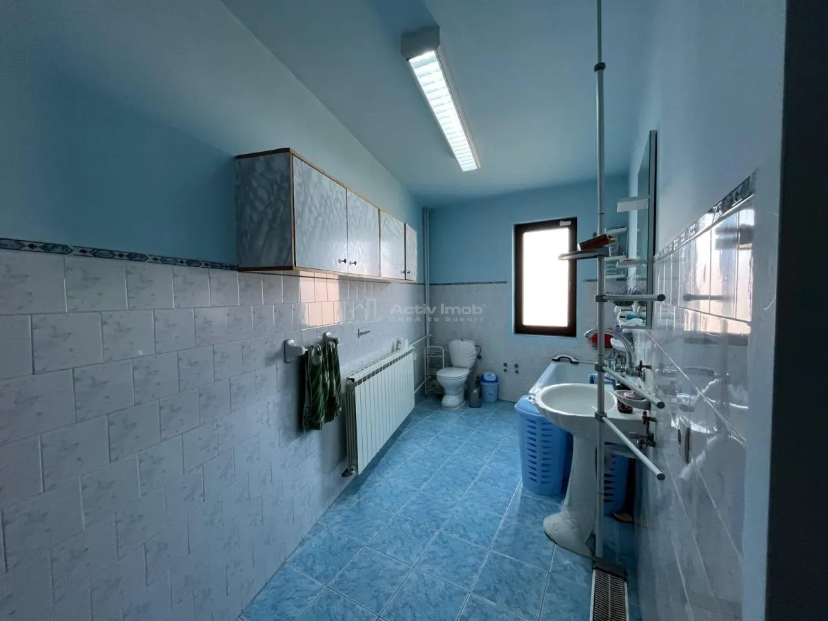 Lugoj, Vila P+2E+M , 656 Mp., Construiti, Posibilitate De Investitie, Zona 0 - foto 14