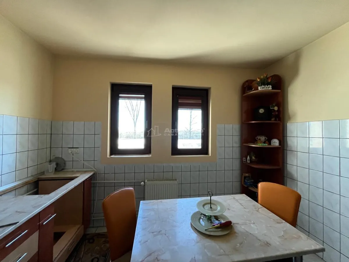Lugoj, Vila P+2E+M , 656 Mp., Construiti, Posibilitate De Investitie, Zona 0 - foto 20