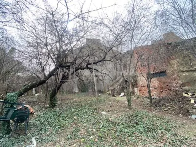 中心地段土地，优越位置 - foto 4